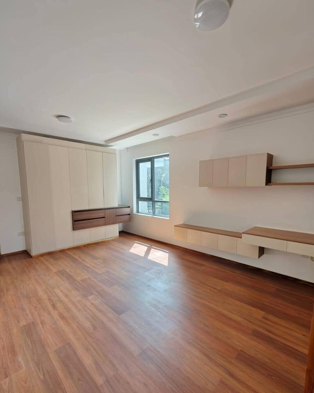 9-Ensuite Villa with Sauna & Staff Quarters - Lavington