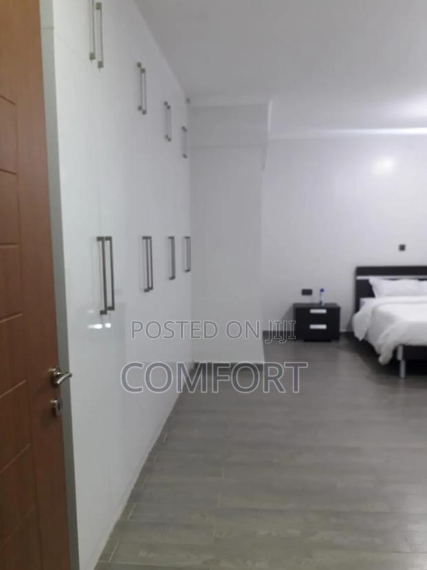 Furnished 3bdrm Apartment in Yaya, Kilimani for rent