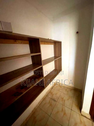 3bdrm Bungalow in Joska for rent - Image 9