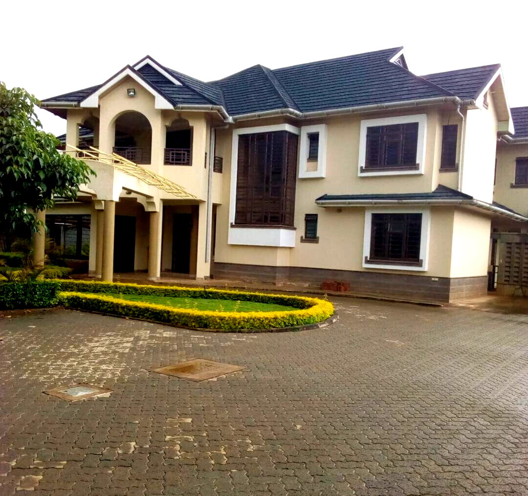 5BR All-Ensuite Townhouse on Half-Acre with Solar - Runda