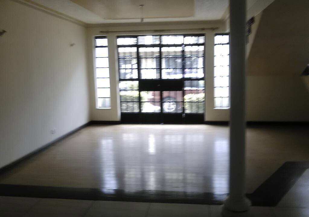 4BR All-Ensuite Townhouse with Fireplace & DSQ - Lavington