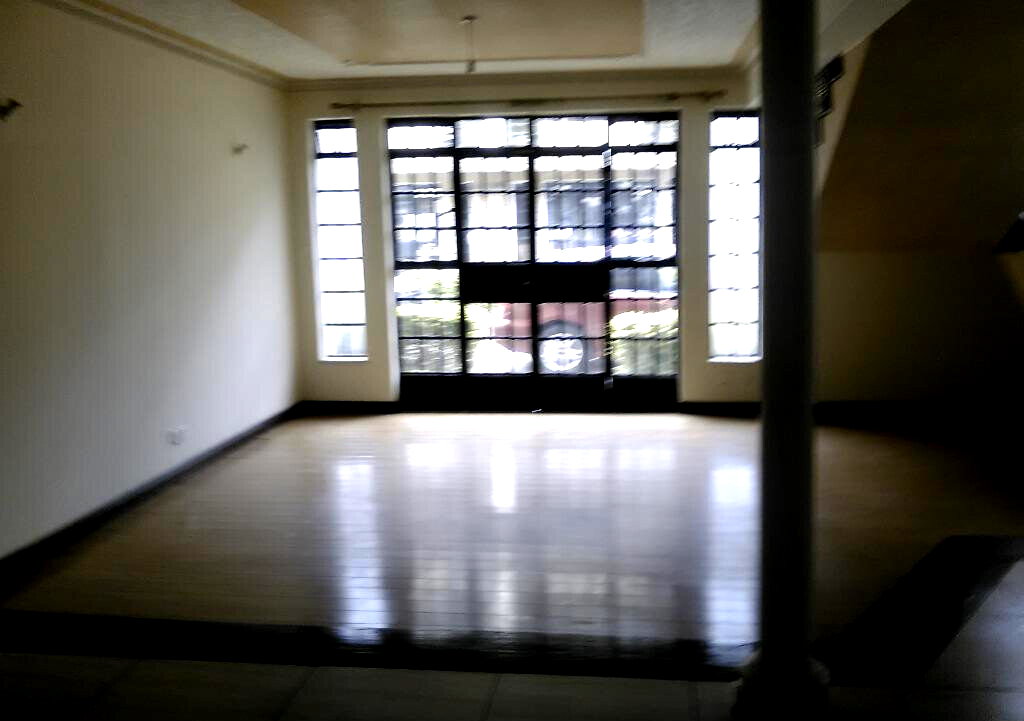 4BR All-Ensuite Townhouse with Fireplace & DSQ - Lavington