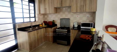 4bdrm Townhouse/Terrace in Kentmere, Banana for sale - Image 5