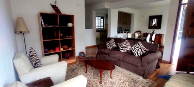 4bdrm Townhouse/Terrace in Kentmere, Banana for sale - Image 2