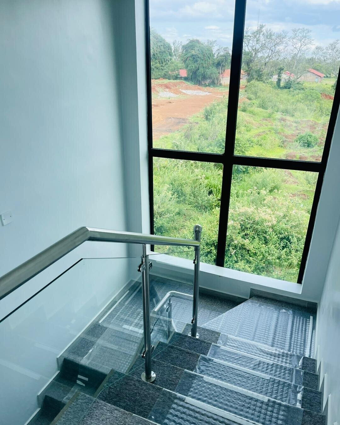 4BR All-Ensuite Townhouse with Rooftop Room & Pool – Kamiti Rd