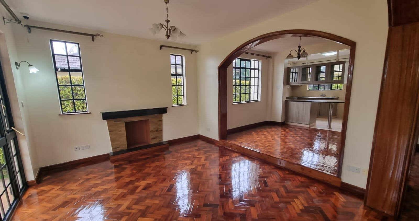 4BR Townhouse with Pool & Kids Playground - Loresho