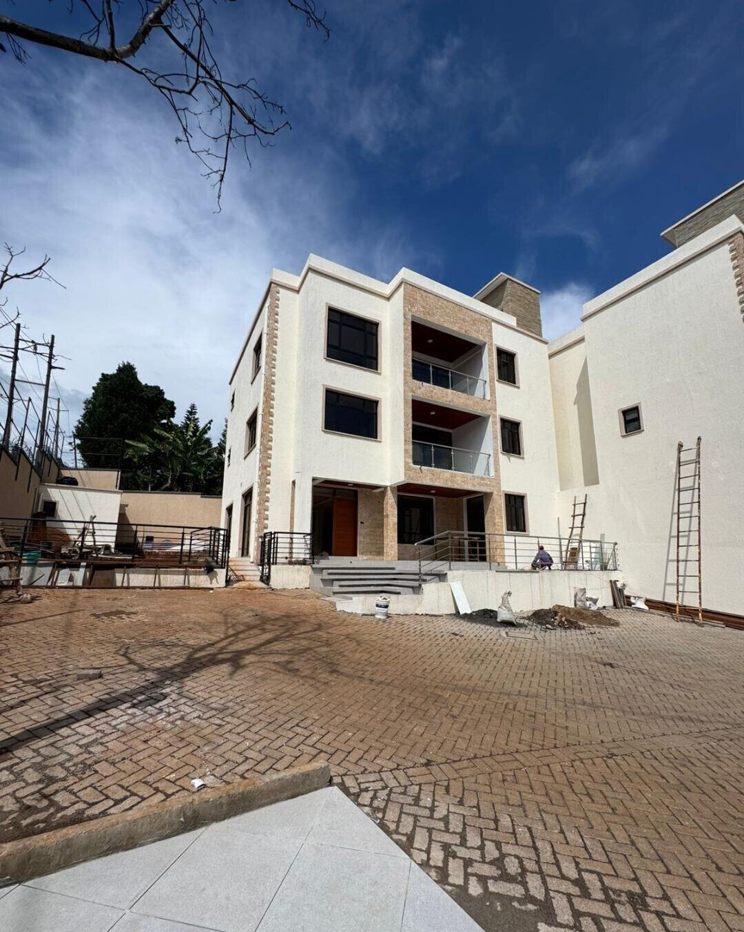 Private Lift & DSQ in 5-Ensuite Villa - Spring Valley
