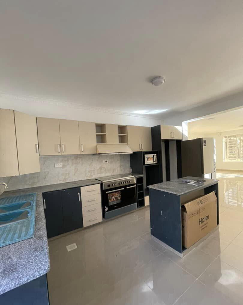 4BR Detached Townhouse with DSQ & Study - Kitengela