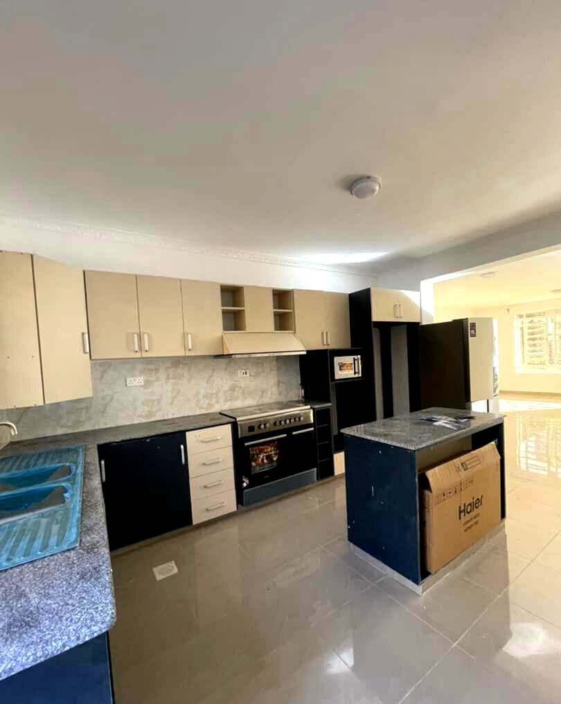 4BR Detached Townhouse with DSQ & Study - Kitengela