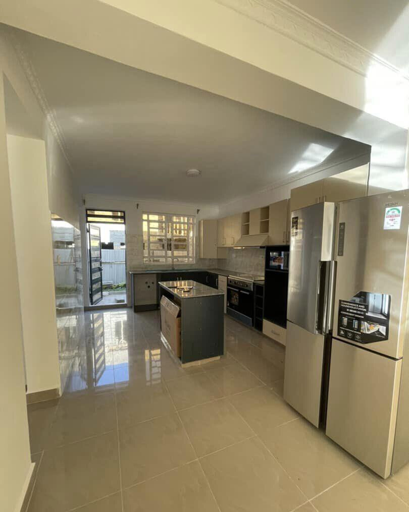 4BR Detached Townhouse with DSQ & Study - Kitengela