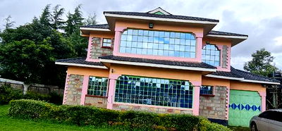 5bdrm Maisonette in Annex Estate, Racecourse for sale - Image 4