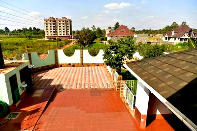 Furnished 4bdrm Maisonette in Golf View Estate, Nairobi Central - Image 4