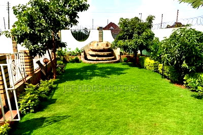 Furnished 4bdrm Maisonette in Golf View Estate, Nairobi Central - Image 7