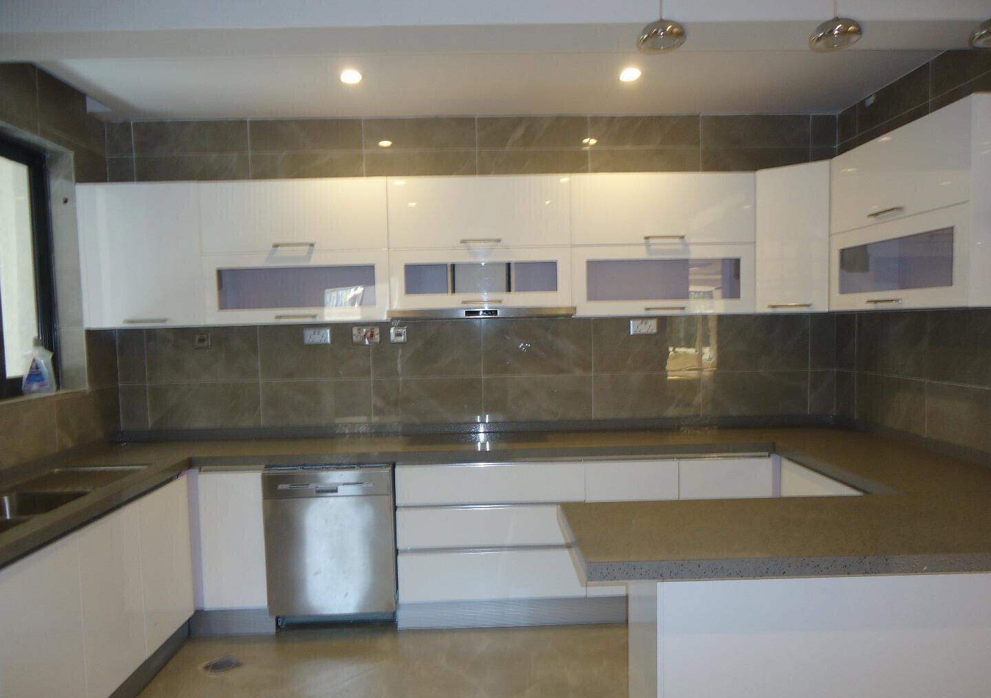 5-Ensuite Townhouse with Borehole & Generator - Lavington