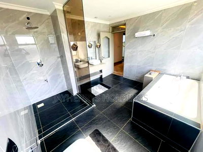 4bdrm House in Membley for sale - Image 8