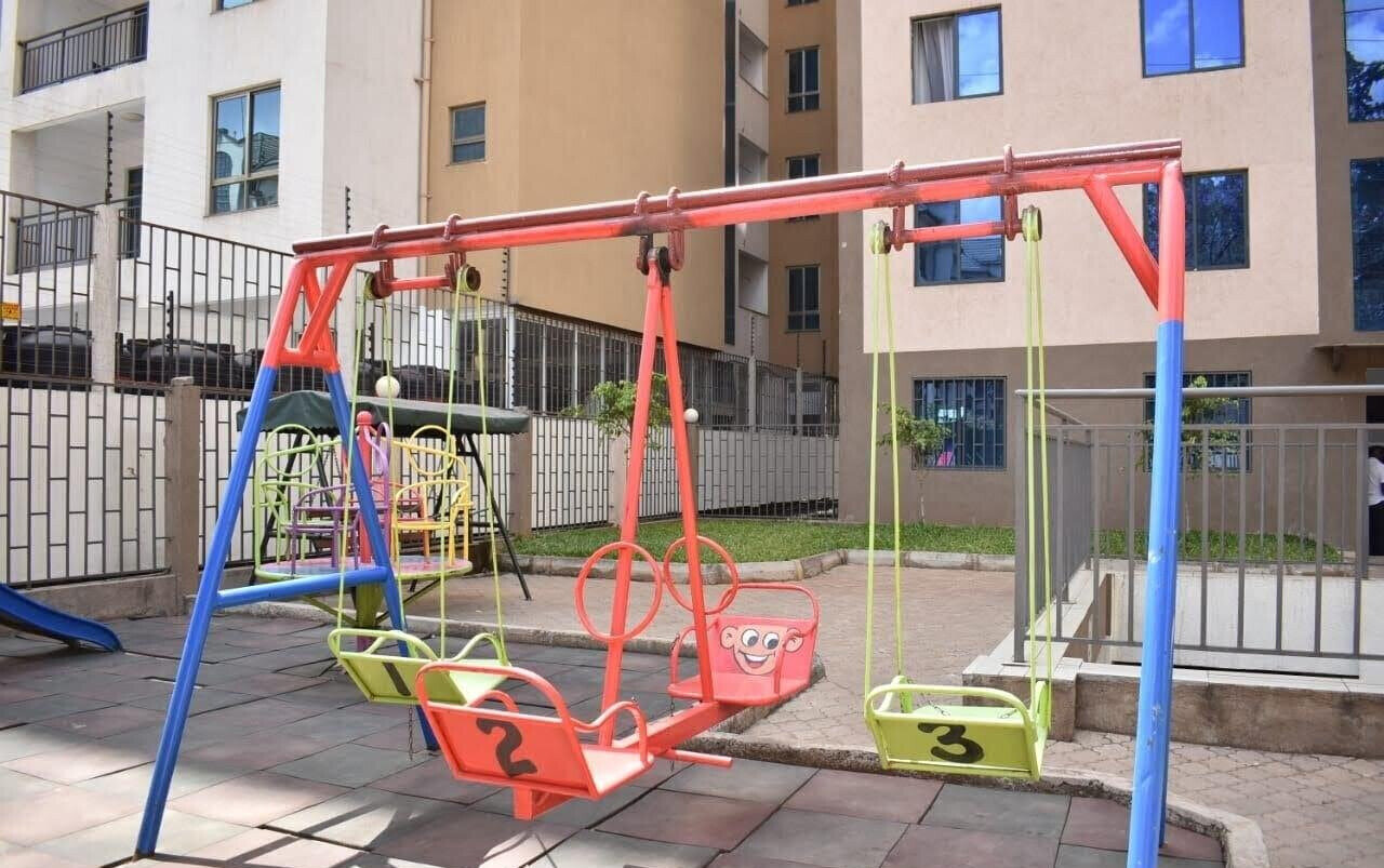 3BR Luxury Apartment with Custom Finishes & High-Speed Lifts - Kileleshwa