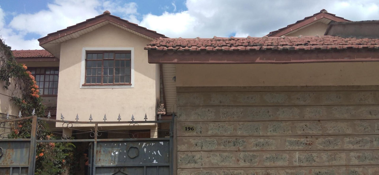 3BR Maisonette with DSQ & Private Balcony - Mombasa Rd