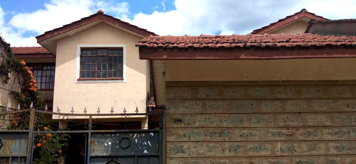 3BR Maisonette with DSQ & Private Balcony - Mombasa Rd