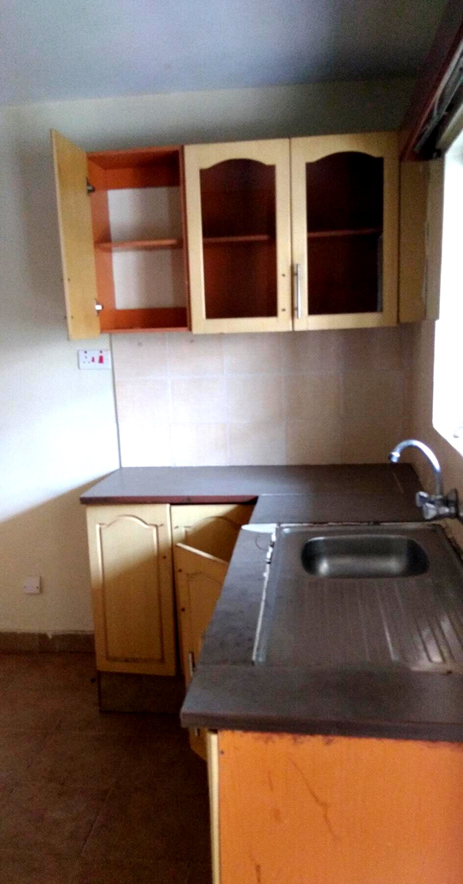 3BR Maisonette with DSQ & Private Balcony - Mombasa Rd