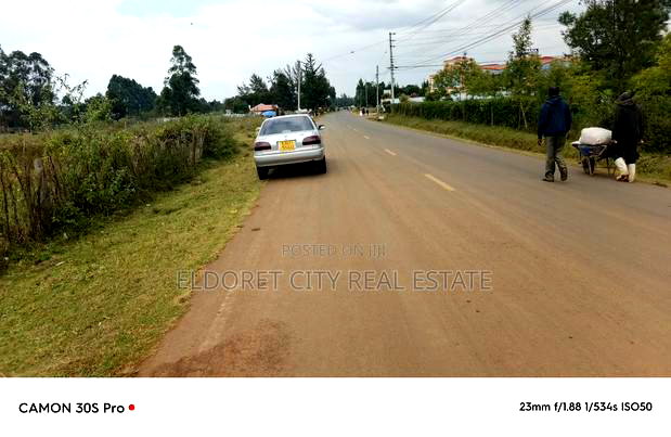 1/8 Plot Annex With Title 50meters From Feeder Tarmac