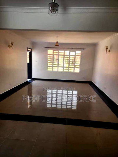 3bdrm Bungalow in Kitengela for sale - Image 6