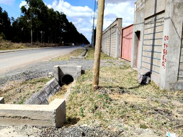 1/4 Acre Commercial Plot for Sale in Syokimau on Airport Road