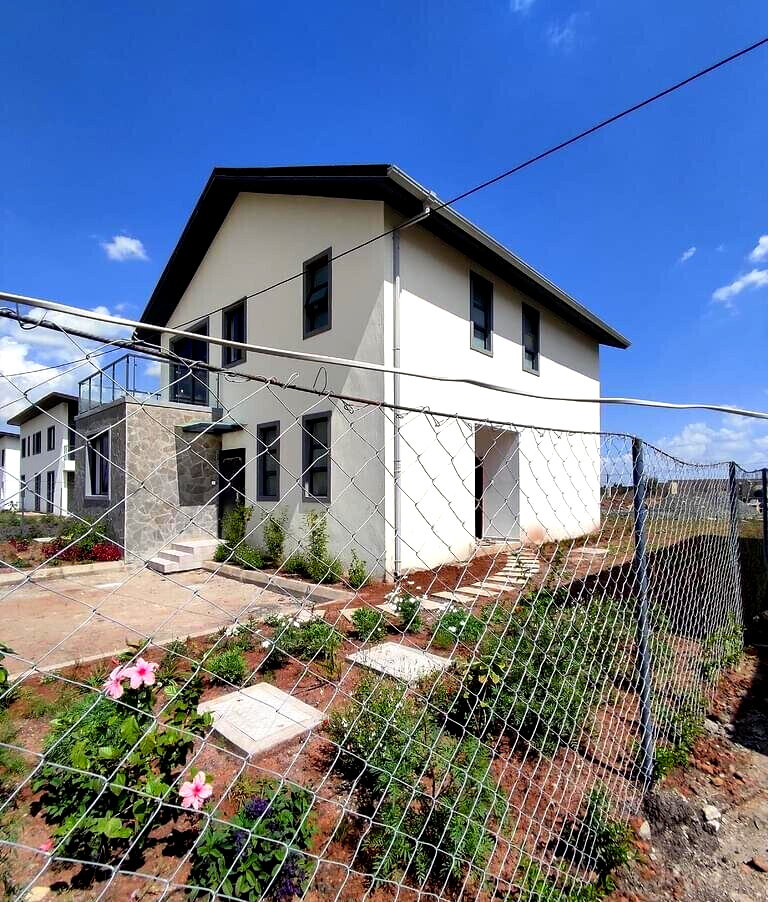 4BR All-Ensuite Townhouse with Pool & Gym - Maasai Lodge, Rongai