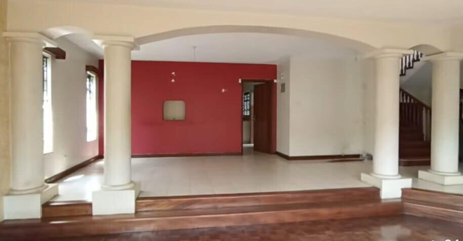 5-Ensuite Townhouse with Pool & Servant Quarters - Westlands