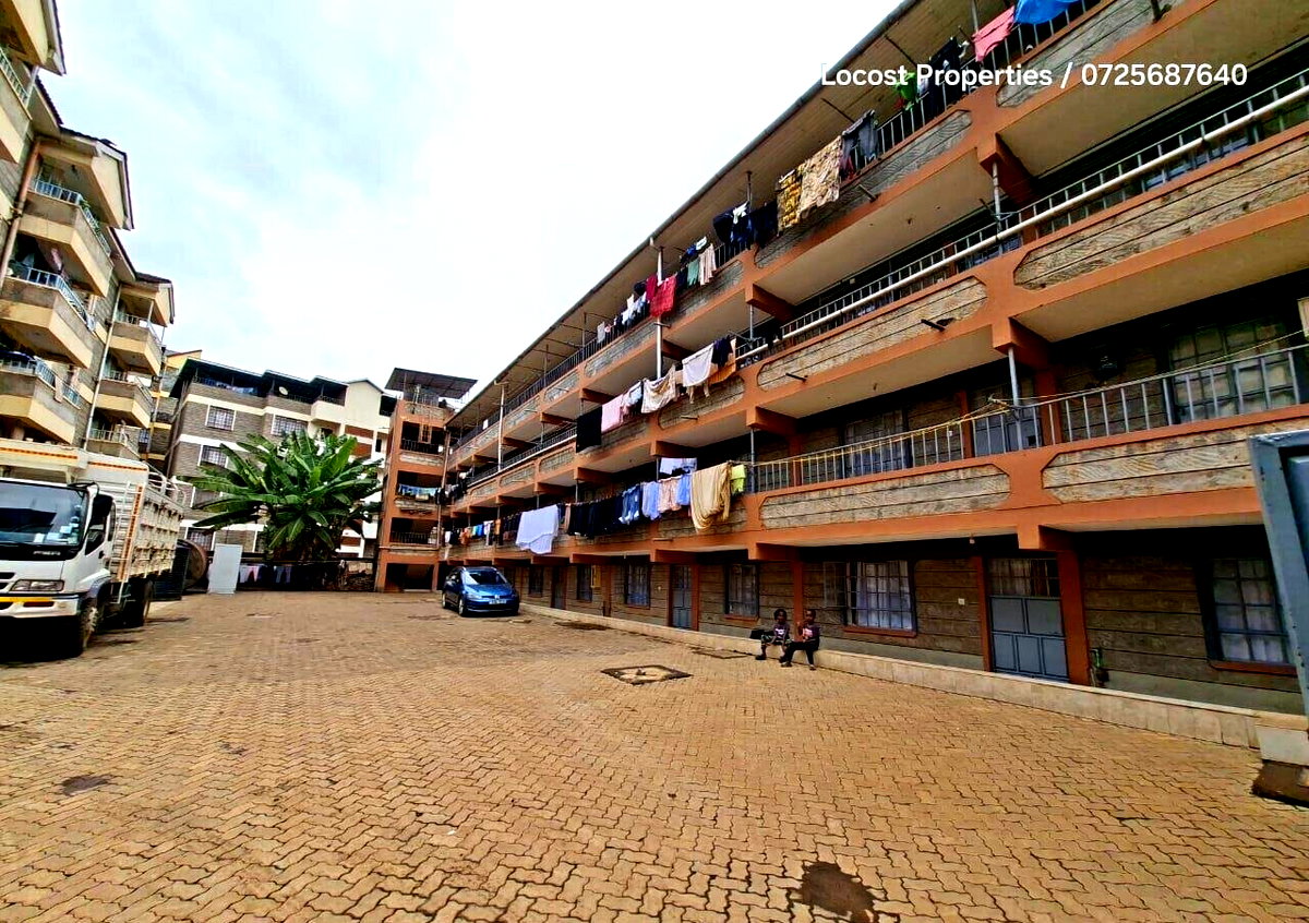 Quarter Acre Commercial Plot with Parking