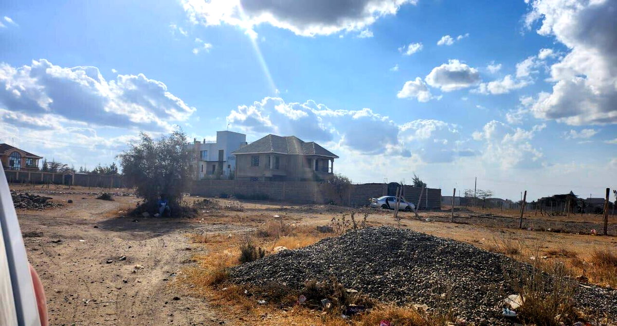 1/8 Acre Corner Plot for KSh 2.7M