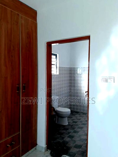 3bdrm Bungalow in Kiserian for sale - Image 3