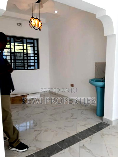 3bdrm Bungalow in Kiserian for sale - Image 6