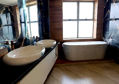 High-Floor 5BR Penthouse with Pool & Gym - Spring Valley