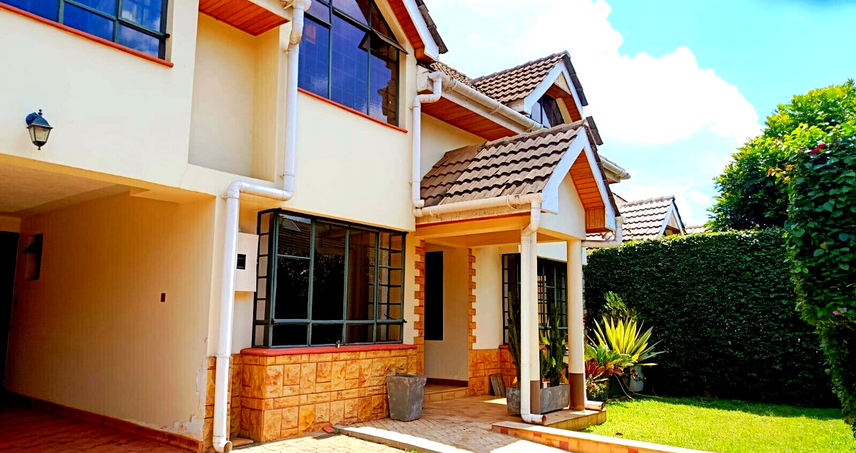 Renovated 5-Bedroom Villa with Pool Access - Lavington