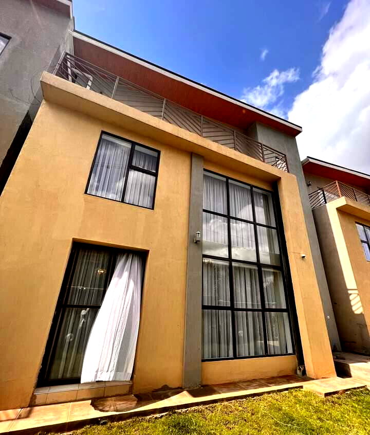 5 En-Suite Bedrooms with DSQ & Master Terrace - Syokimau