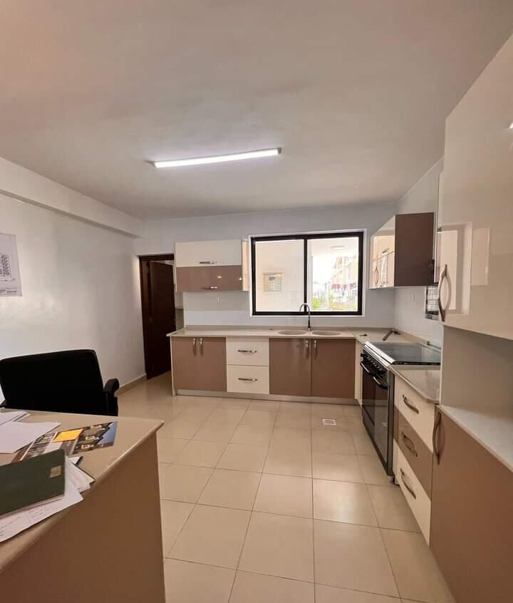5 En-Suite Bedrooms with DSQ & Master Terrace - Syokimau