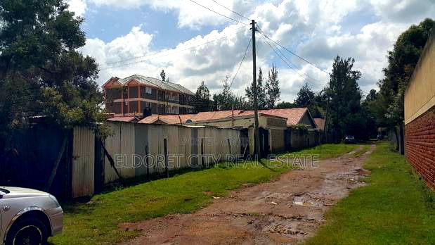 1/4 Plot With Title Annex Jamboni