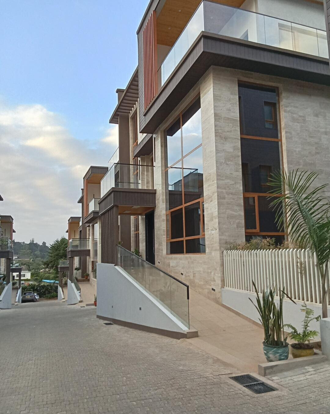 6-Bed Ultra-Luxury Villa with Elevator & Panic Room - Lavington