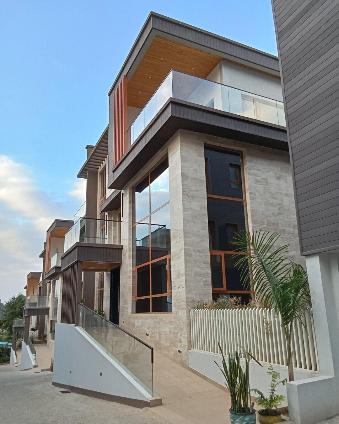 6-Bed Ultra-Luxury Villa with Elevator & Panic Room - Lavington