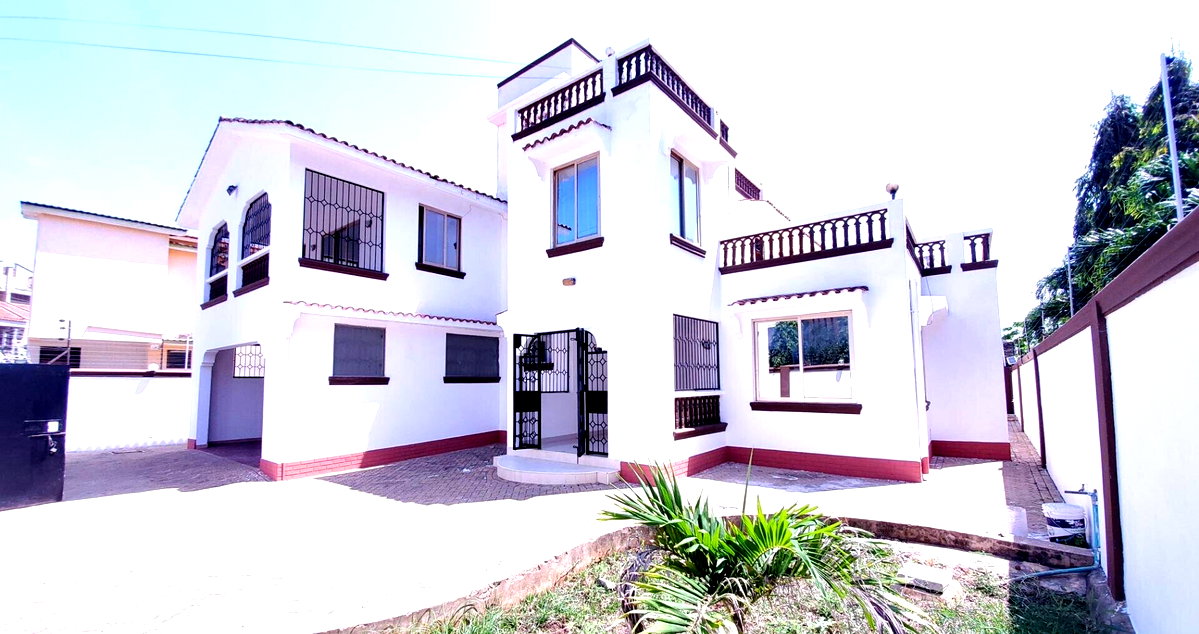 5-Bedroom Townhouse on 1/8 Acre with DSQ - Shanzu