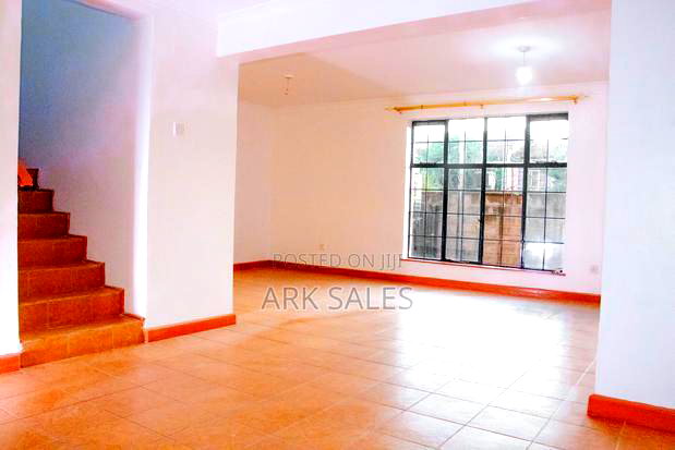 3bdrm Maisonette in Bustani Villas, Gateway Mall Area for sale