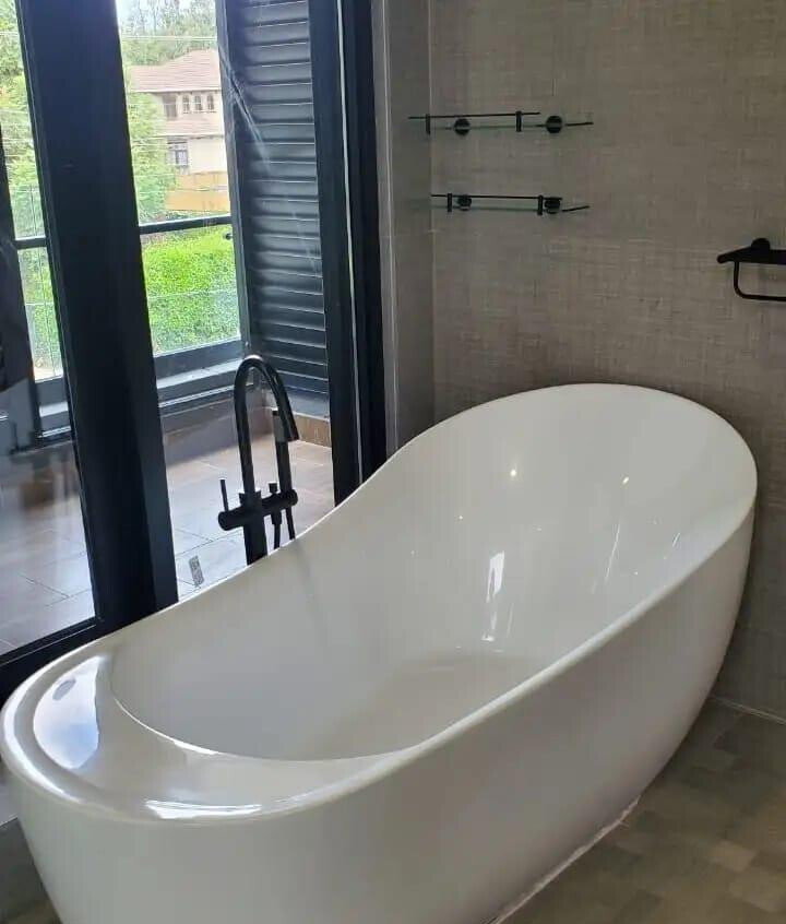 4-Ensuite Townhouse with Pool & DSQ - Lavington
