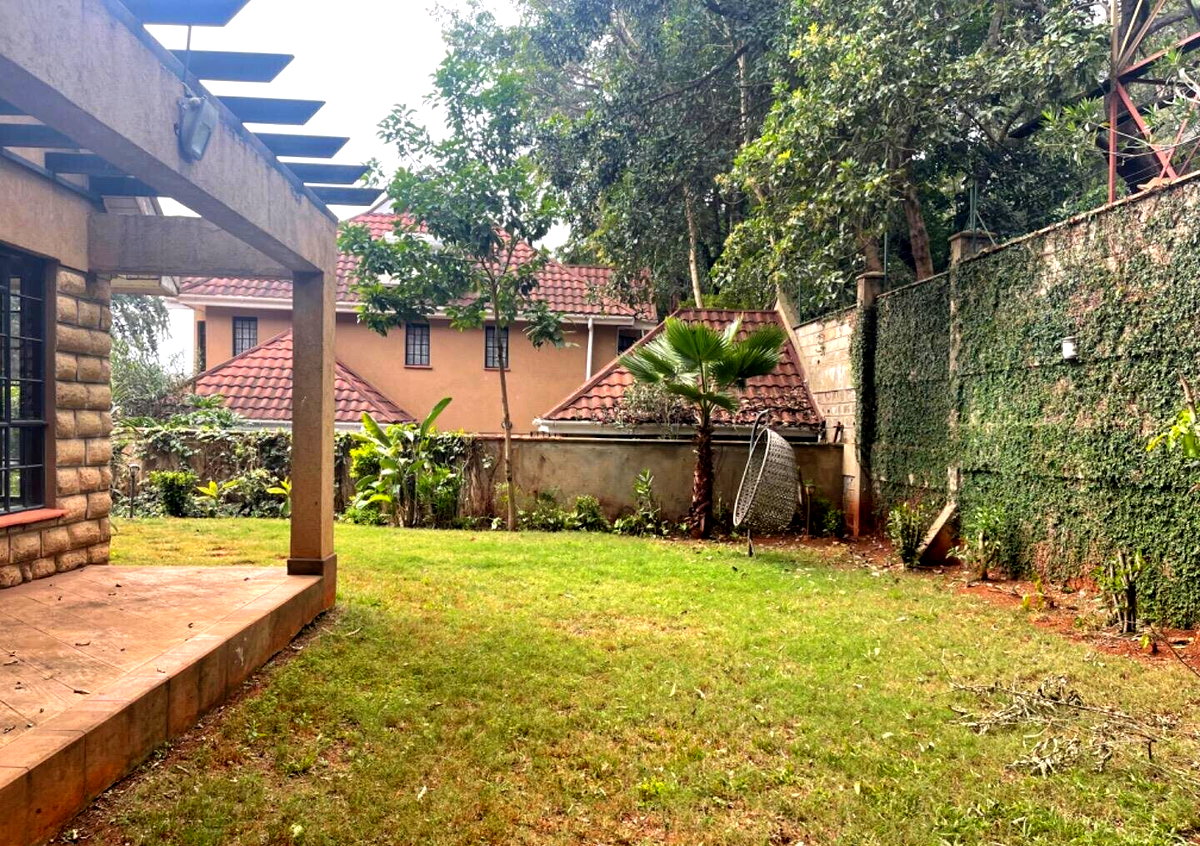 Homely 4BR Townhouse with Fireplace & DSQ - Lavington