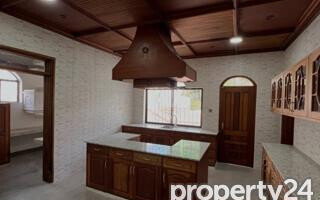 8BR Garden Estate for KSh 450K