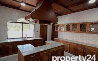 8BR Garden Estate for KSh 450K