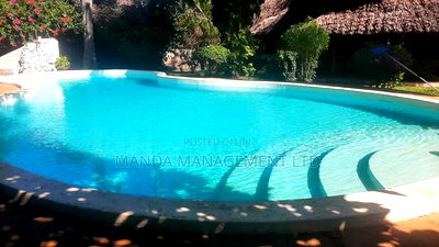 Furnished 3bdrm Villa in Town Centre for rent - Image 2