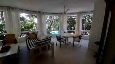 Furnished 3bdrm Villa in Town Centre for rent - Image 4