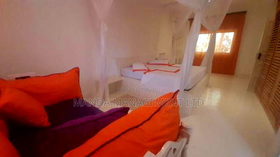 Furnished 3bdrm Villa in Town Centre for rent - Image 7