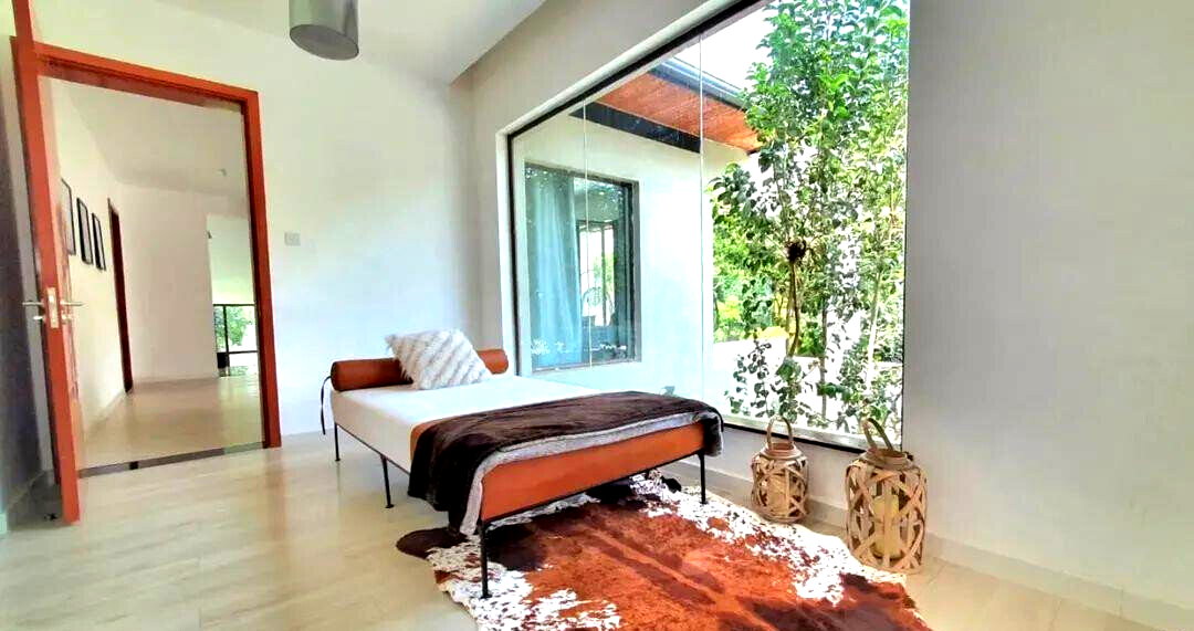 5-Ensuite Townhouse with Forest Views & Clubhouse – Karen