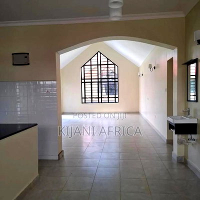 3bdrm Bungalow in Kitengela for sale - Image 2